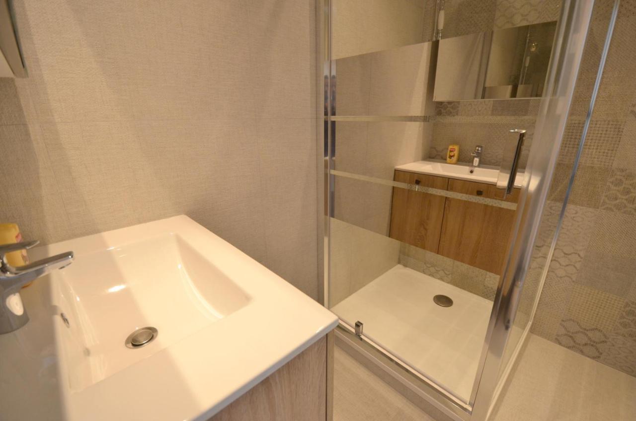 Studio + Balcon + Parking - Ultra Centre Apartman Annecy Kültér fotó
